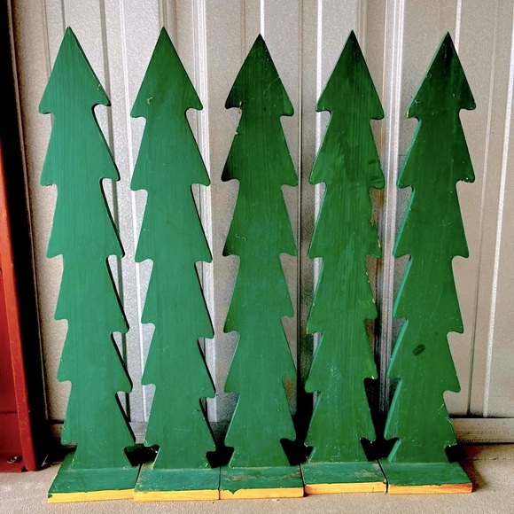 🎄Tall Wooden Tree Decor🌲 - Picture 2 of 5